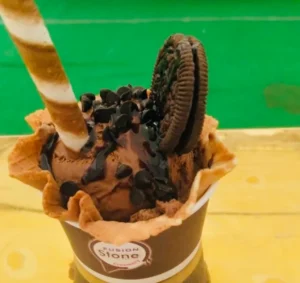 Live Cream Stone Ice Cream